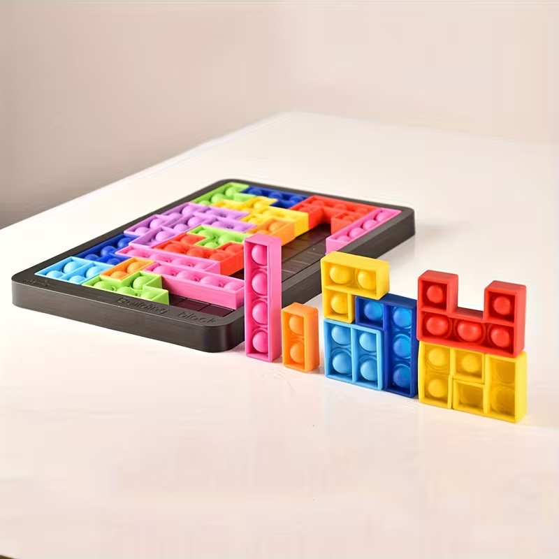 New Arrival Custom Art Figures Vinyl Toys Hot Girls for Display